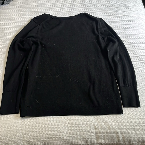 Banana Republic Merino Wool Sweater || minor flaws - Picture 5 of 8